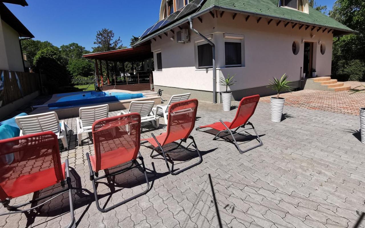House4U Villa Balatonszárszó Exterior foto
